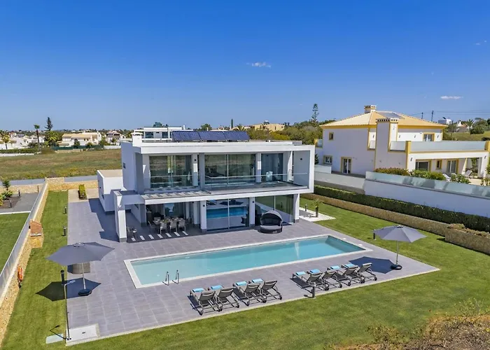 Villa Casa Lirio By *